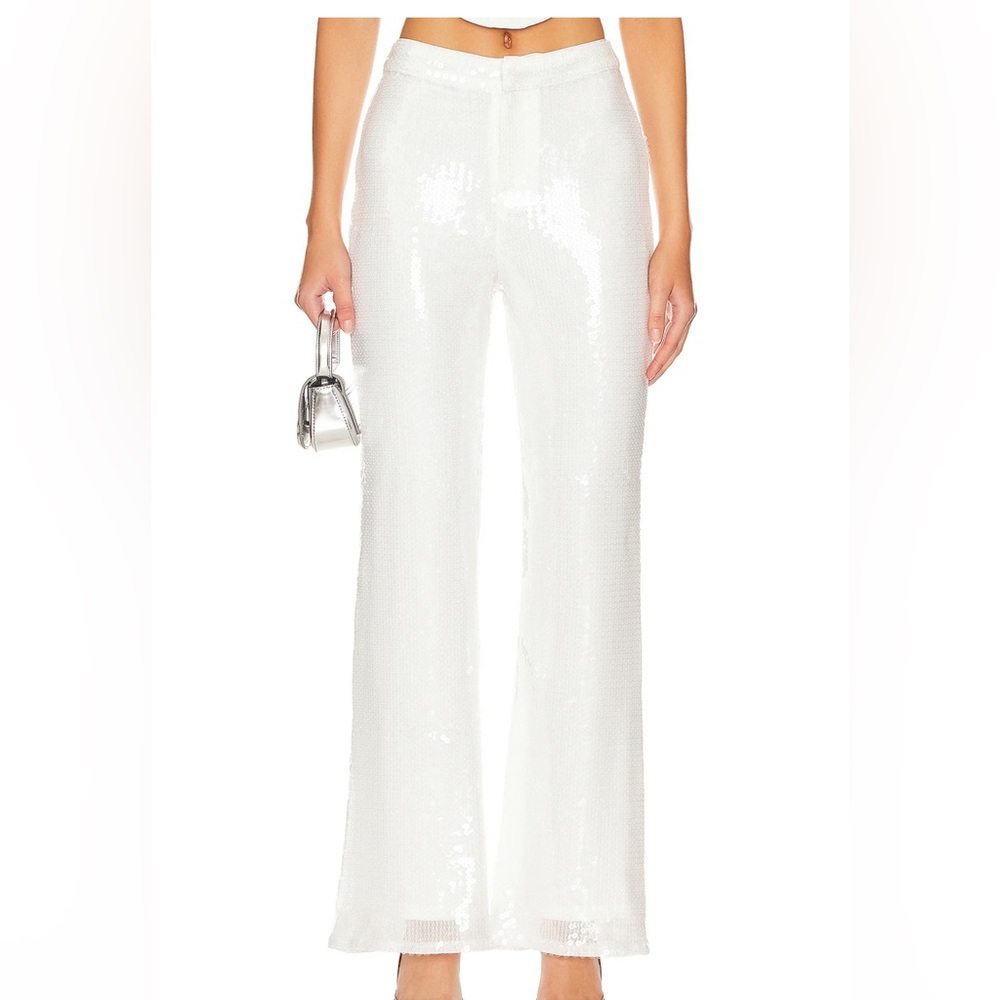 Avia Pant in White Sequin
superdown